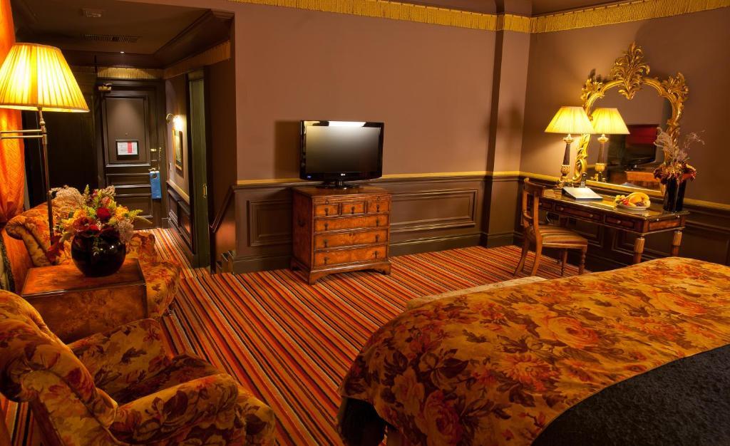 Deluxe Double or Twin Room,70683245:JPEG